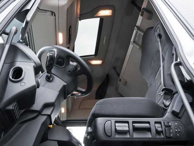 Iveco S-Way AS440S50T/FP  Sattelzugmaschine